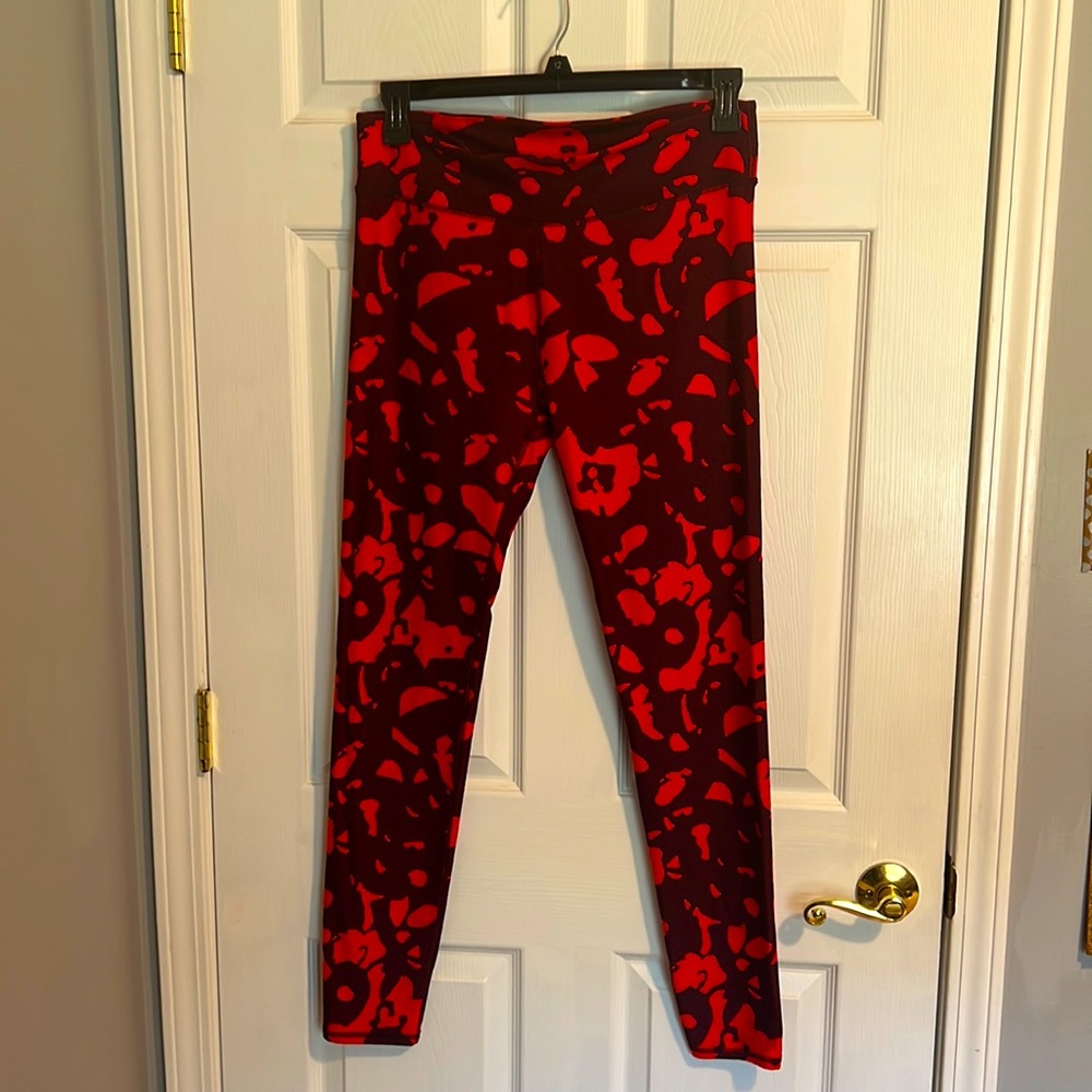 Fabletics Salar Leggings - red + maroon floral print | Size Large/Tall 31